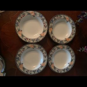 Mikasa Grdn Hrvst-4 Soup Bowls